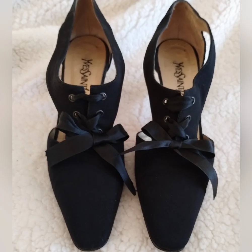Yves Saint Laurent Vintage YSL Black Velvet Leather Laced Bow Y2K Tied Heels - Picture 3 of 11